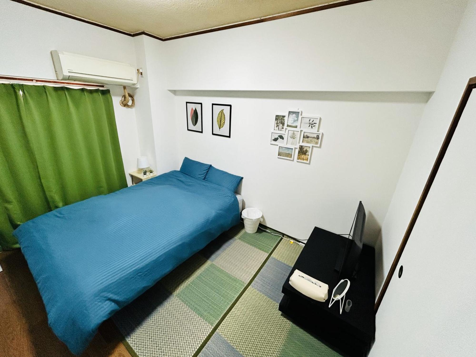 Base Hakata Fukuoka (Fukuoka)